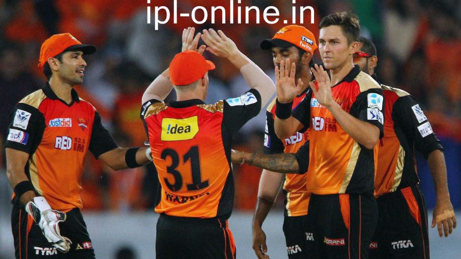 Sunrisers Hyderabad v Kings XI Punjab